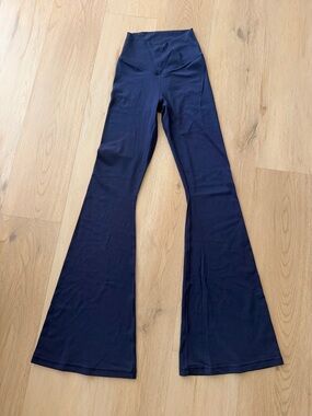 American Eagle Outfitters Navy High-Waist Flare Leggings